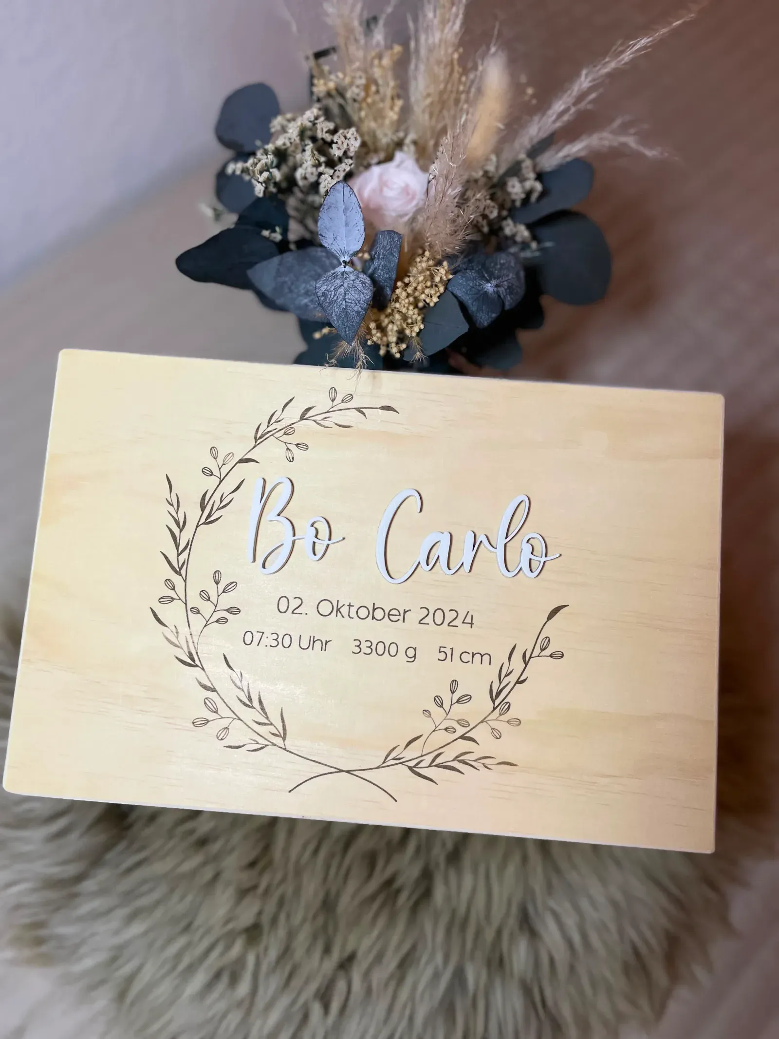Personalisierte Erinnerungsbox zur Geburt